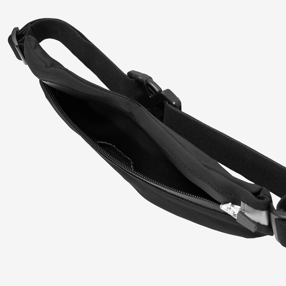 (19)Black