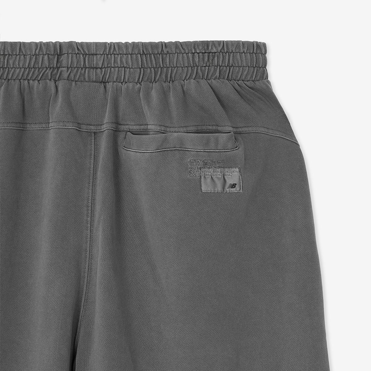 (60)Charcoal
