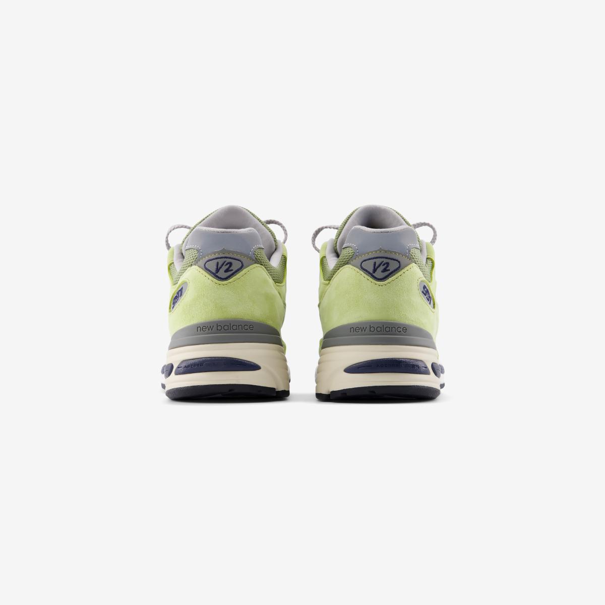 (41)Light Green