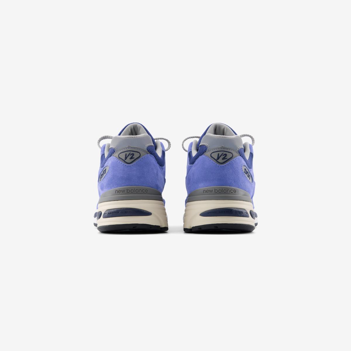 (50)Blue