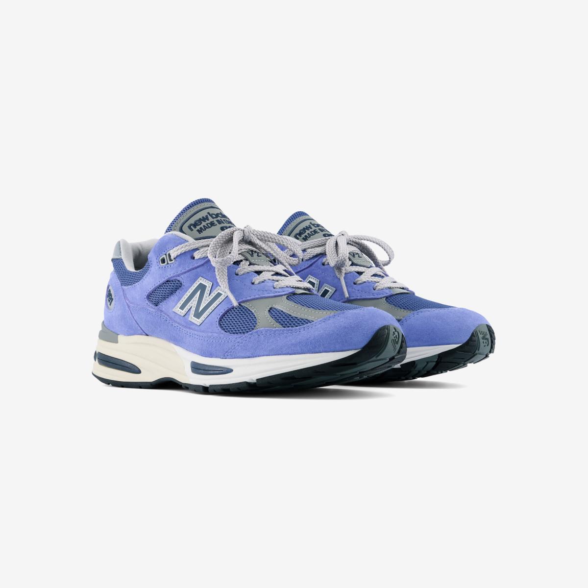 (50)Blue