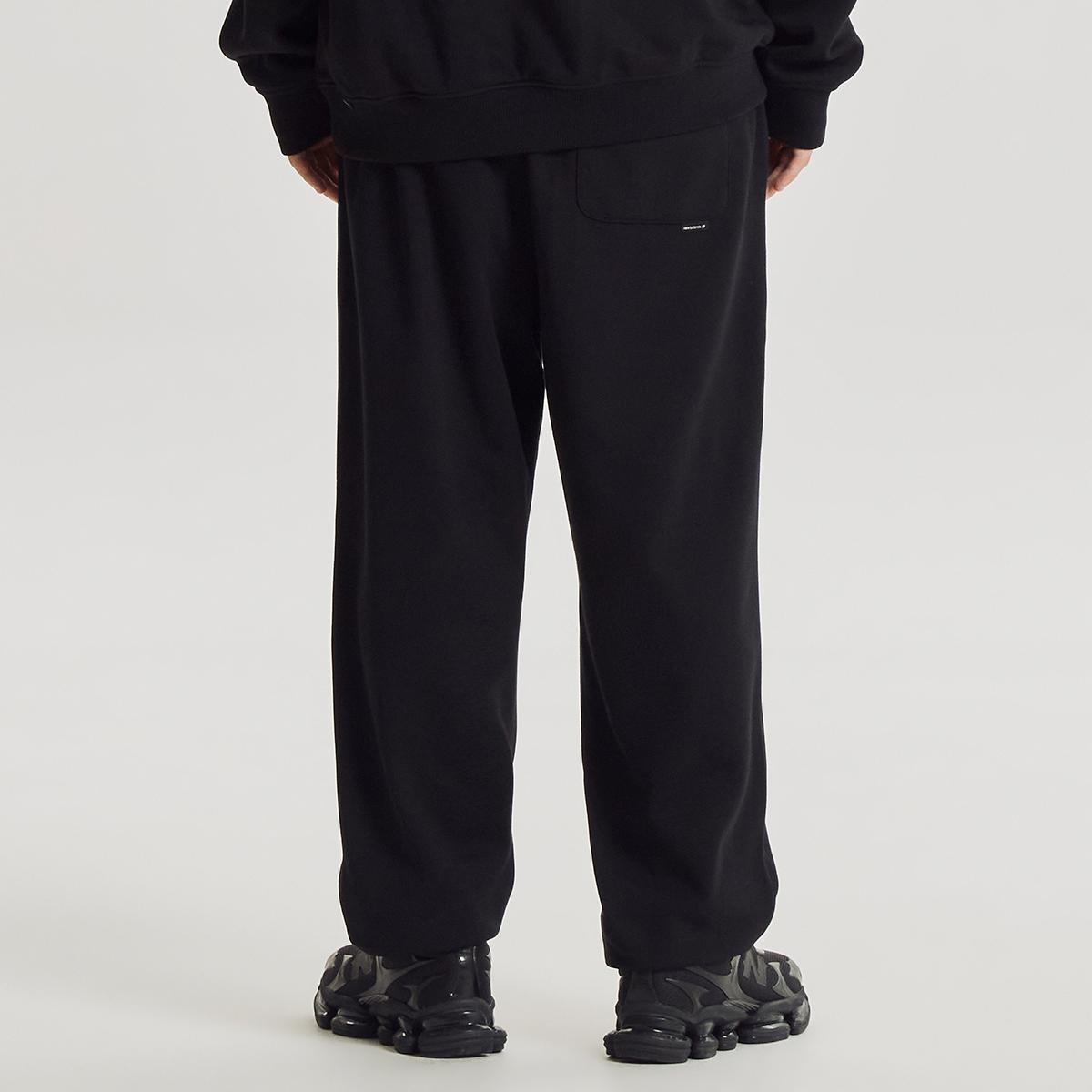 (19)Black
