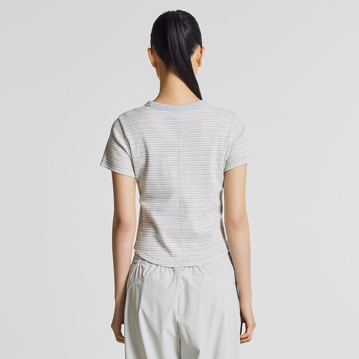 (16)Light Gray