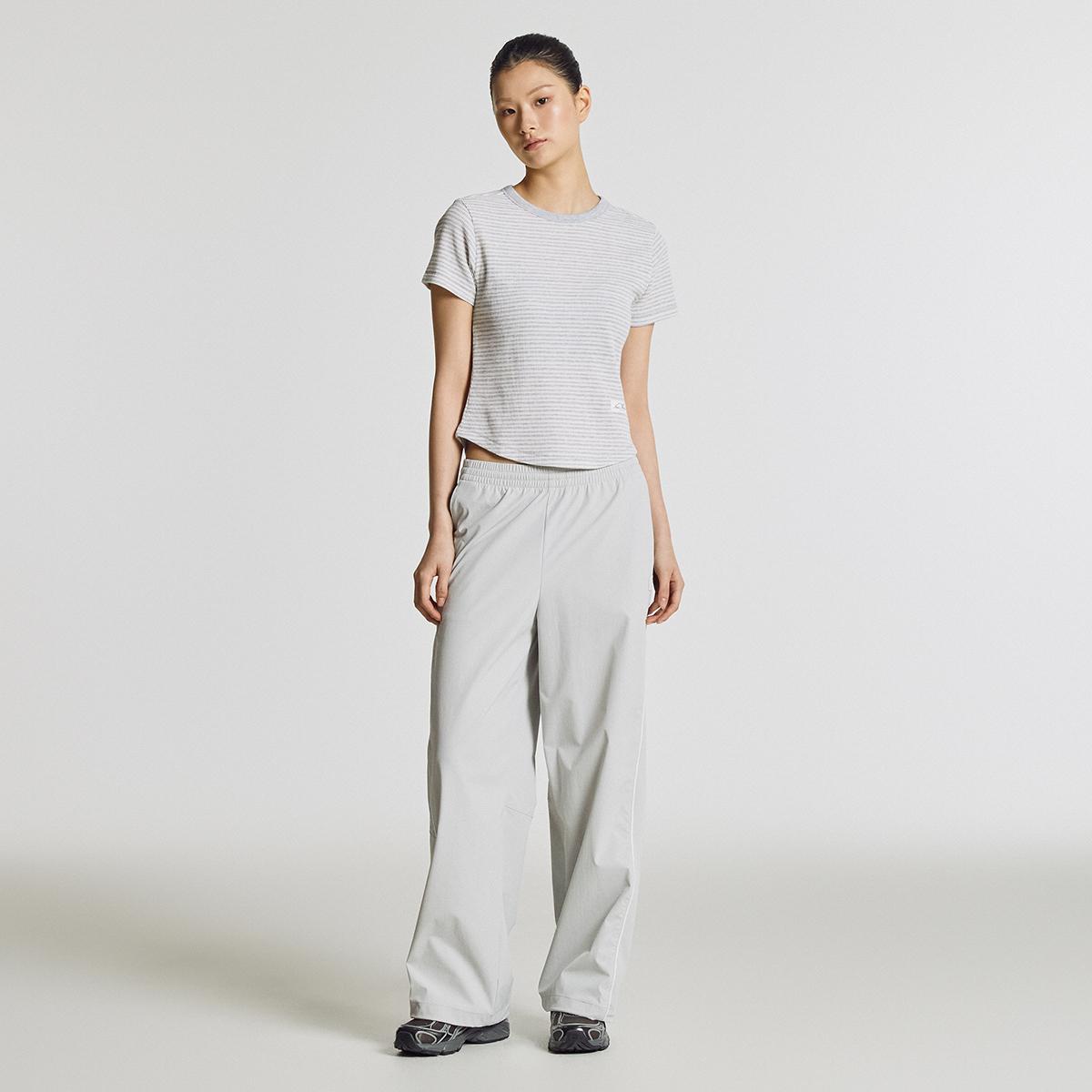 (16)Light Gray