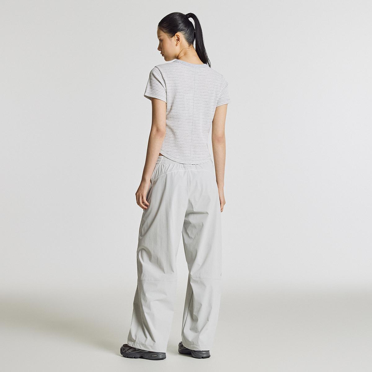 (16)Light Gray