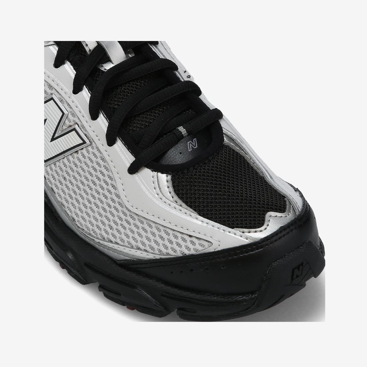 (19)Black