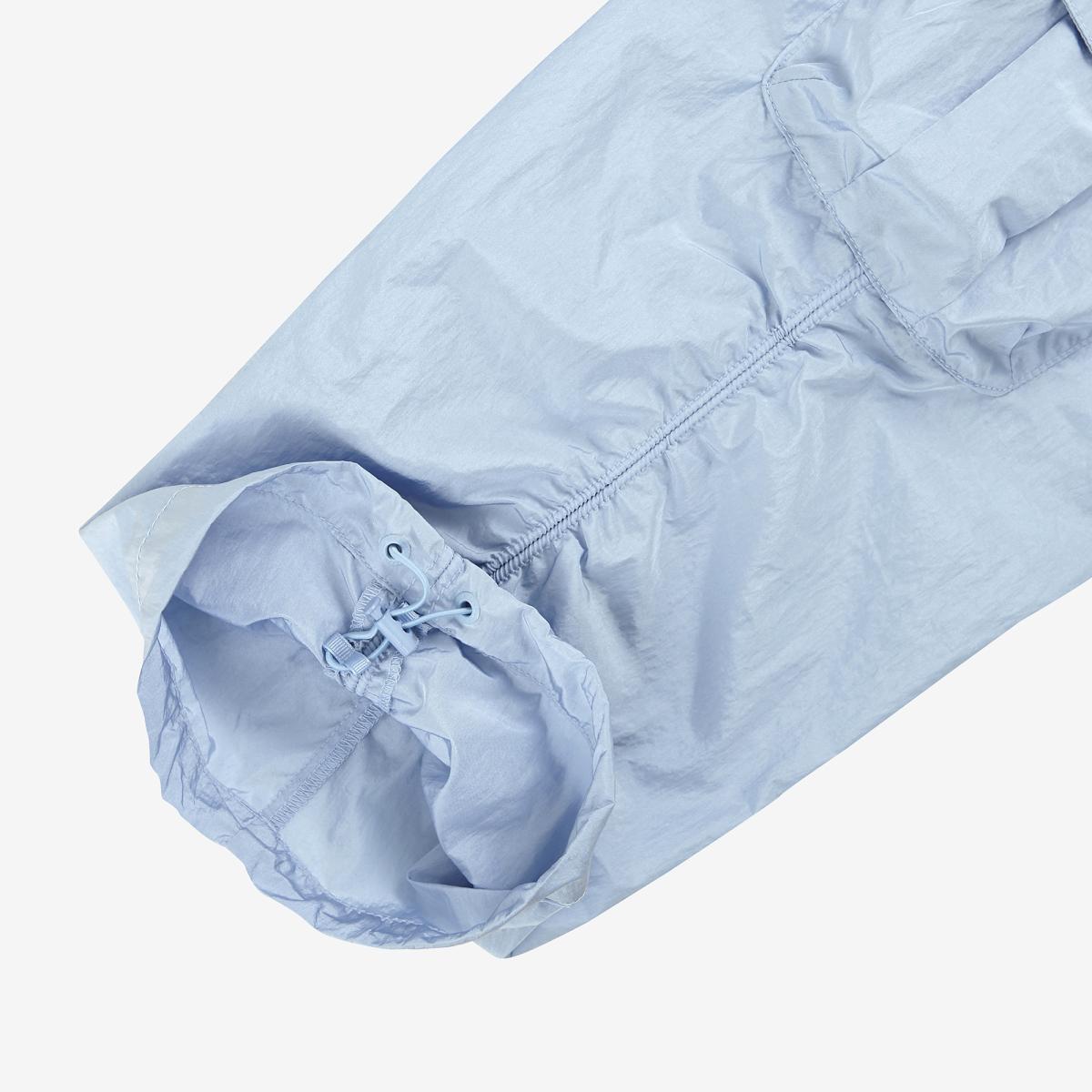 (51)Light Blue