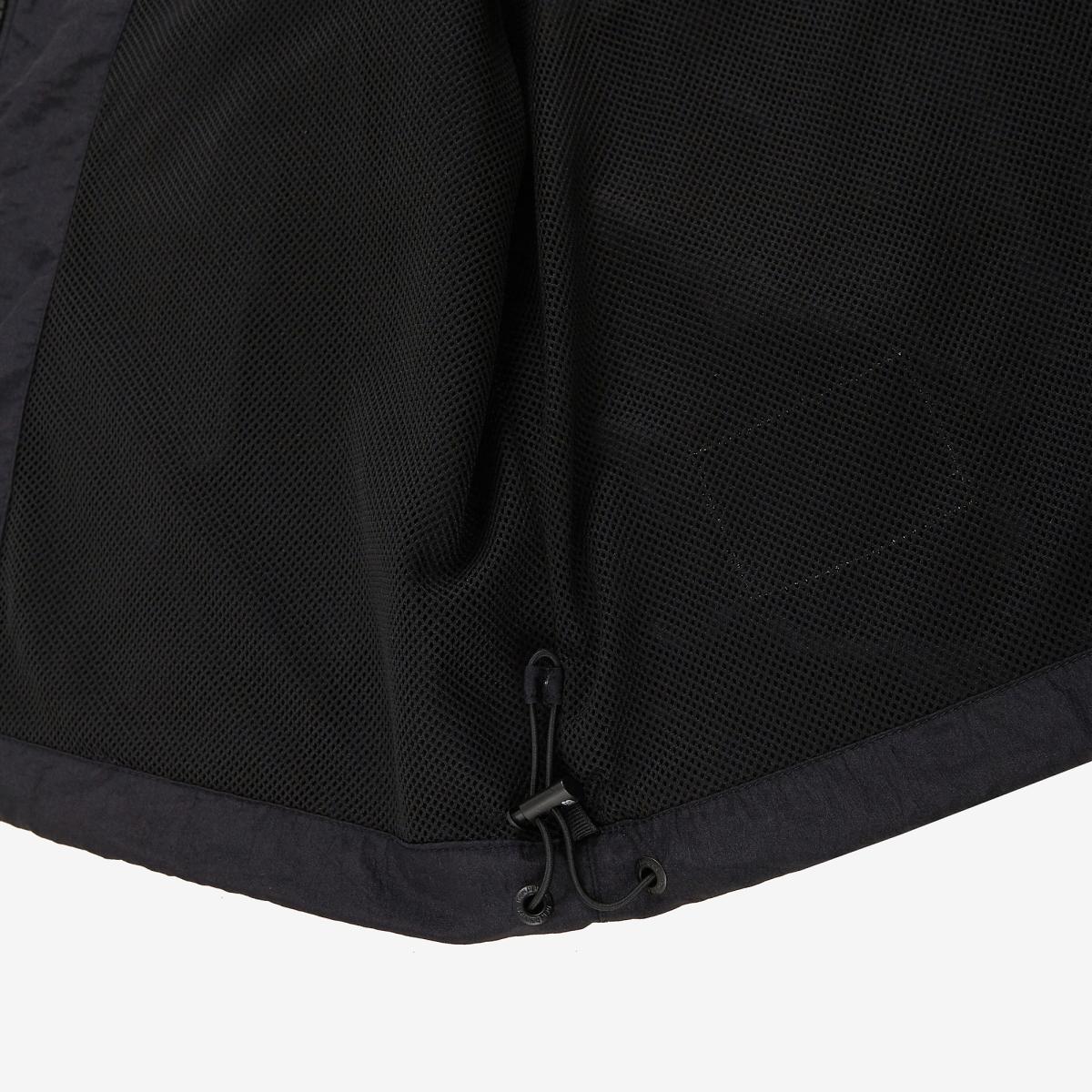 (19)Black