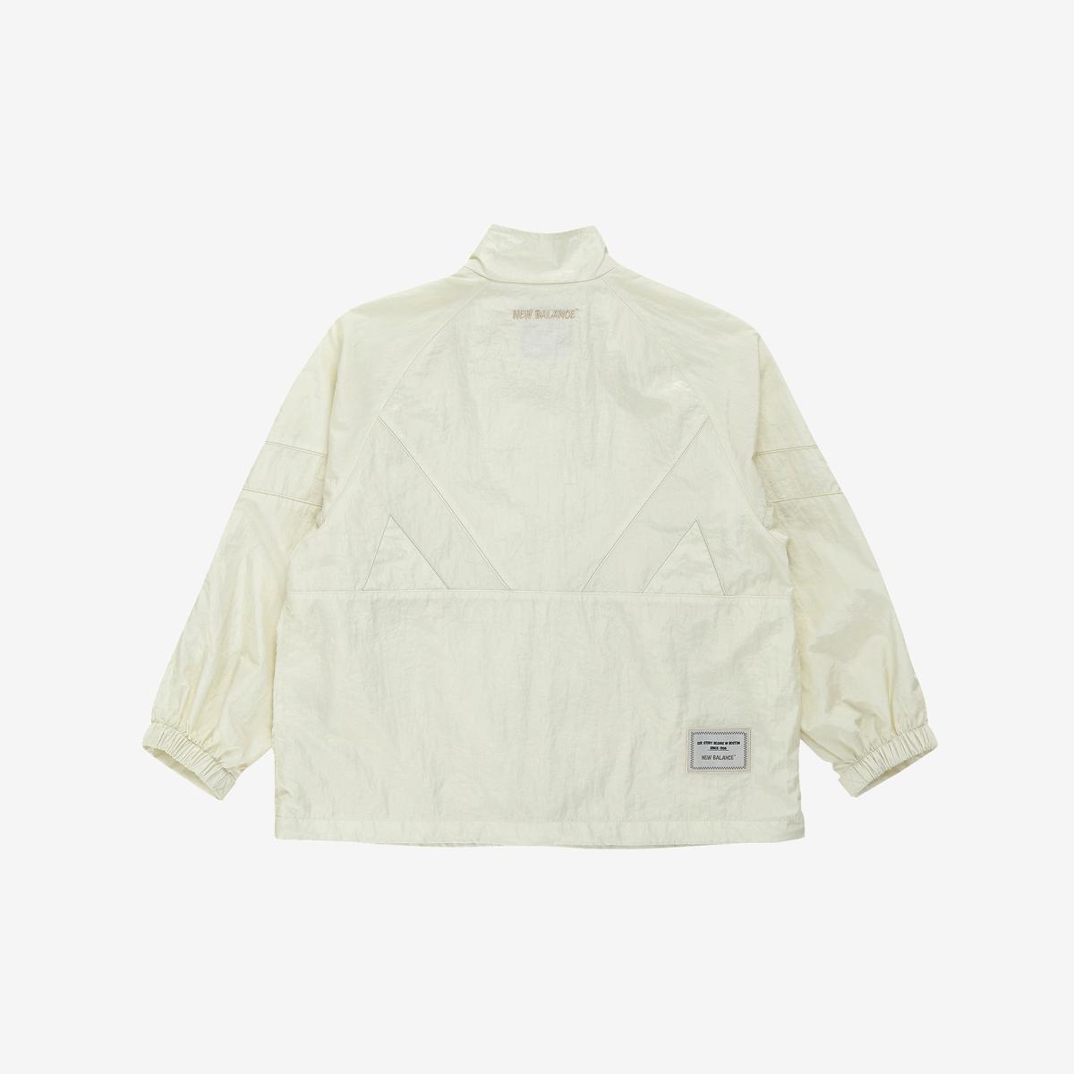 (39)Ivory