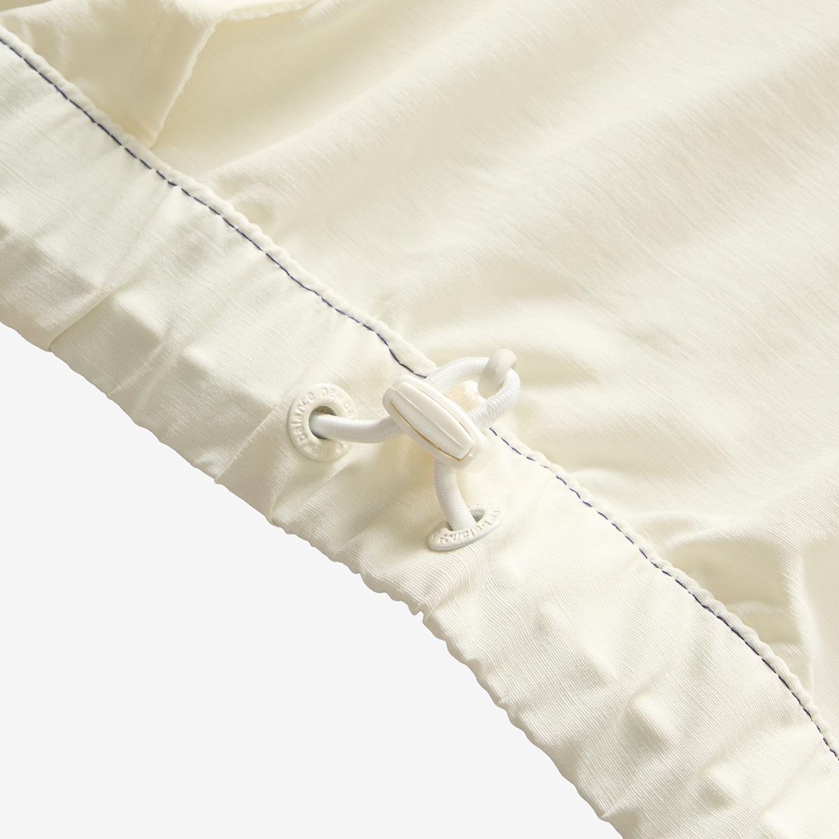 (39)Ivory