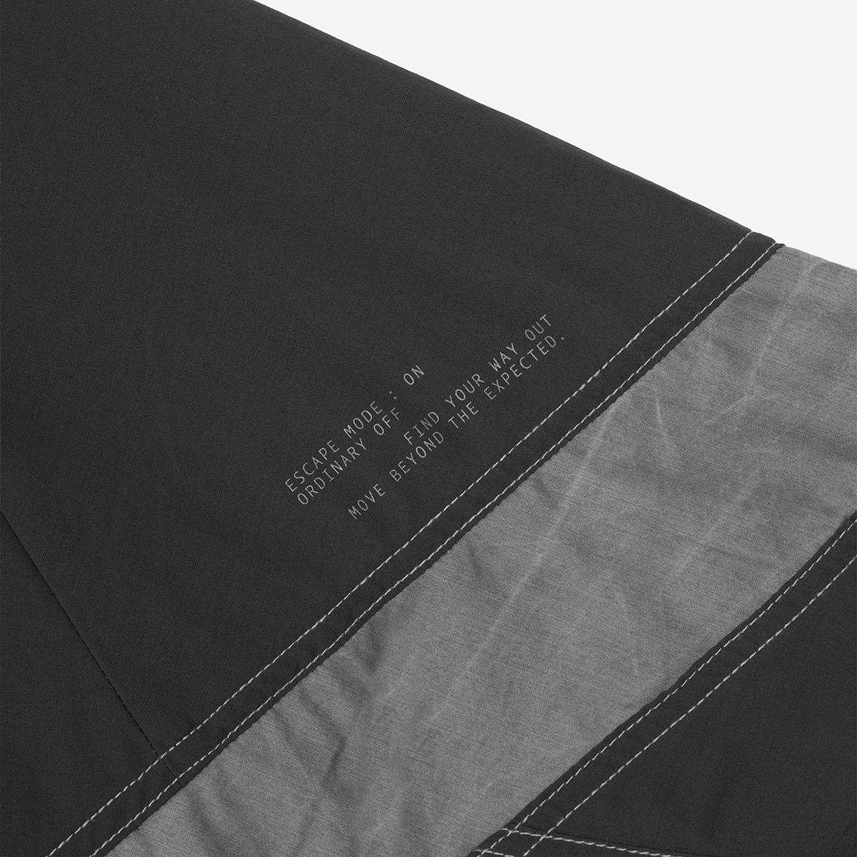 (60)Charcoal