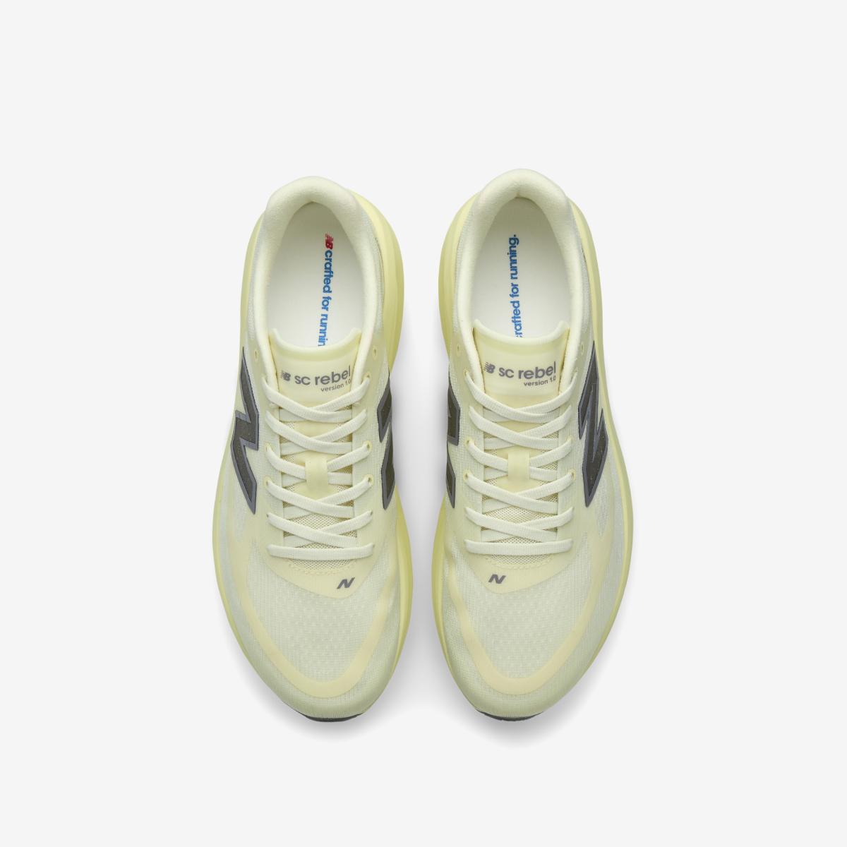 (35)Beige