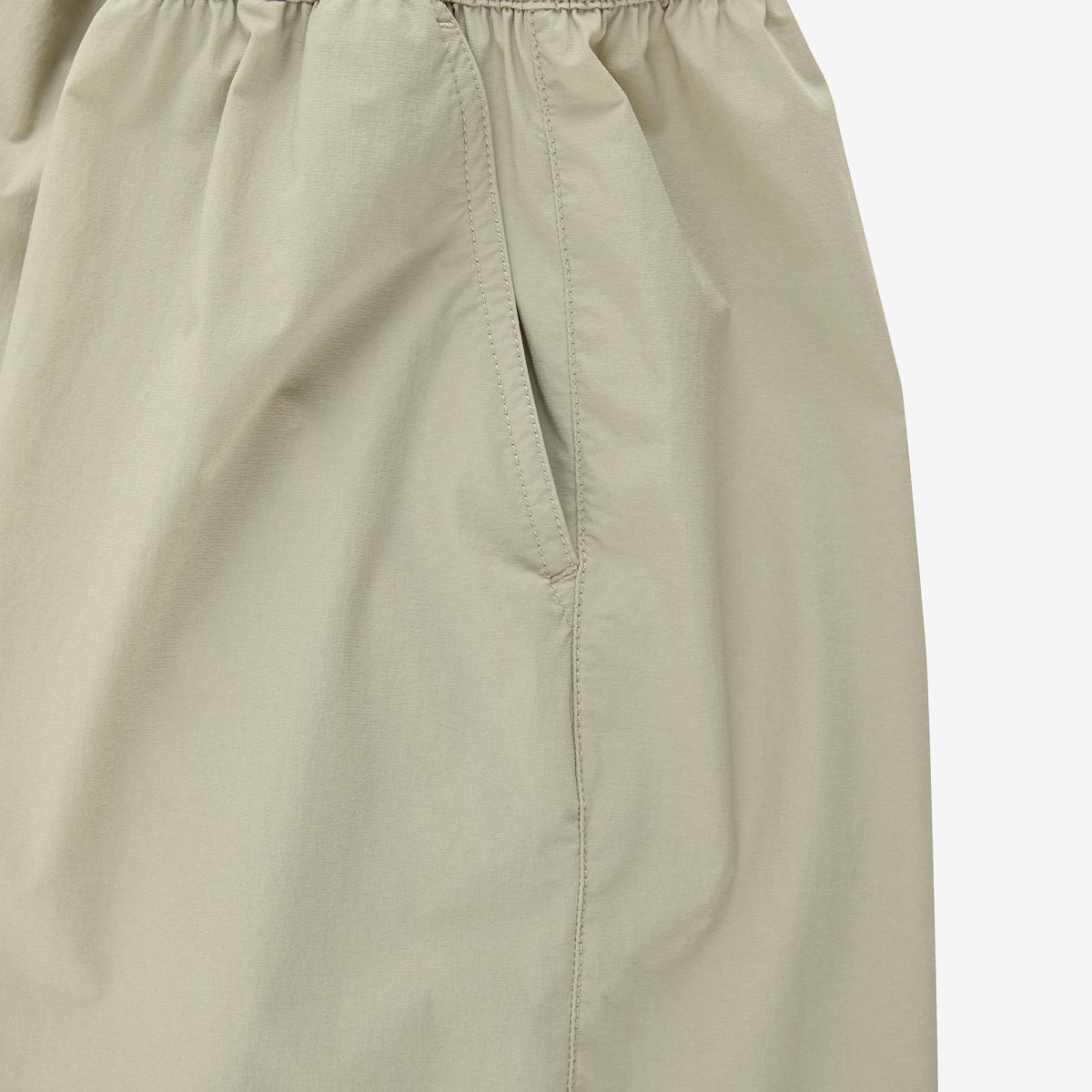 (35)Beige
