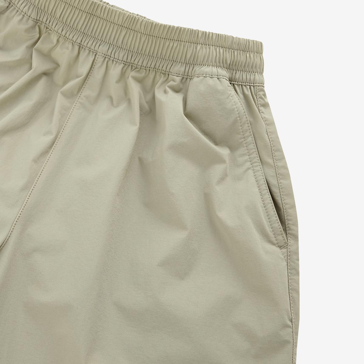 (35)Beige