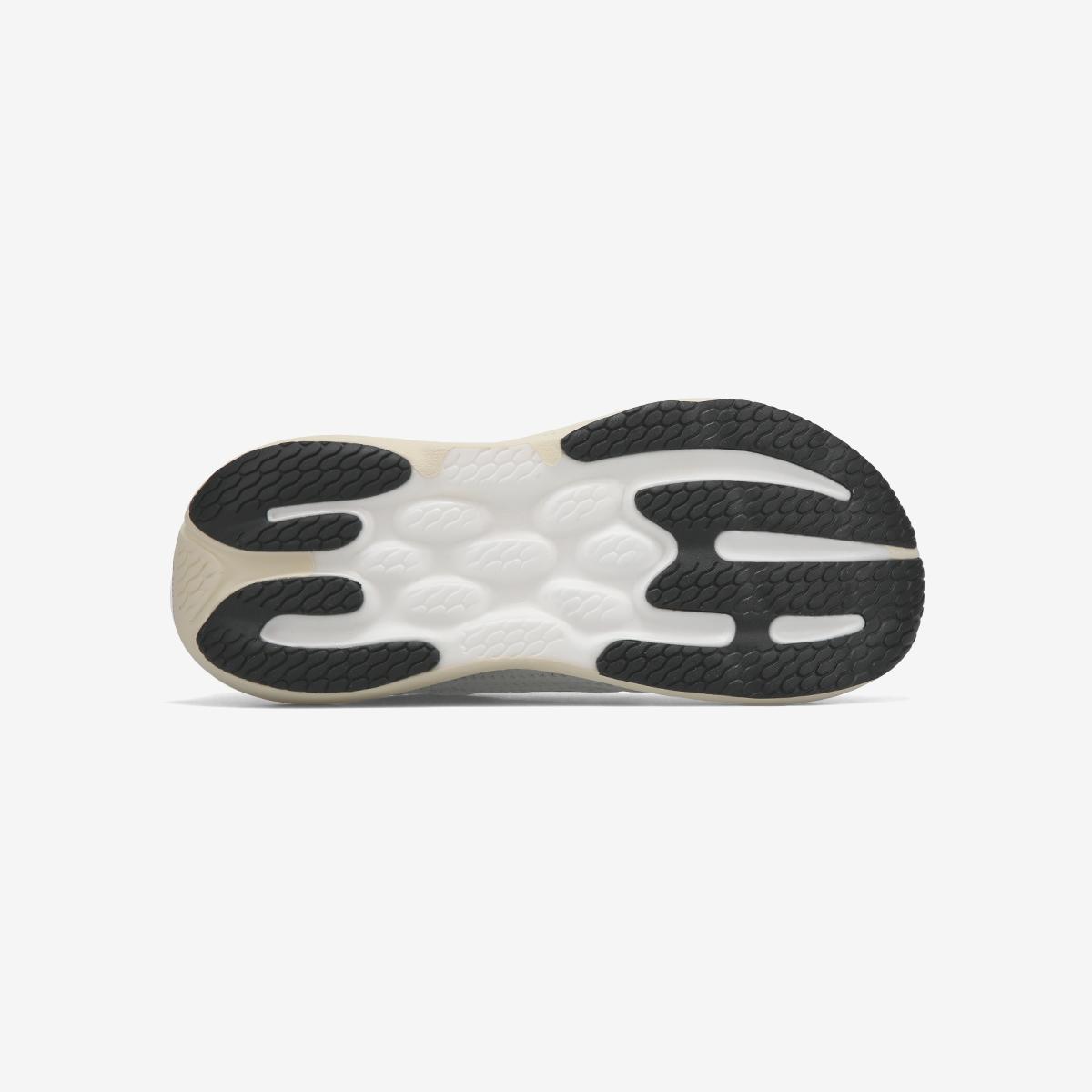 (39)Ivory