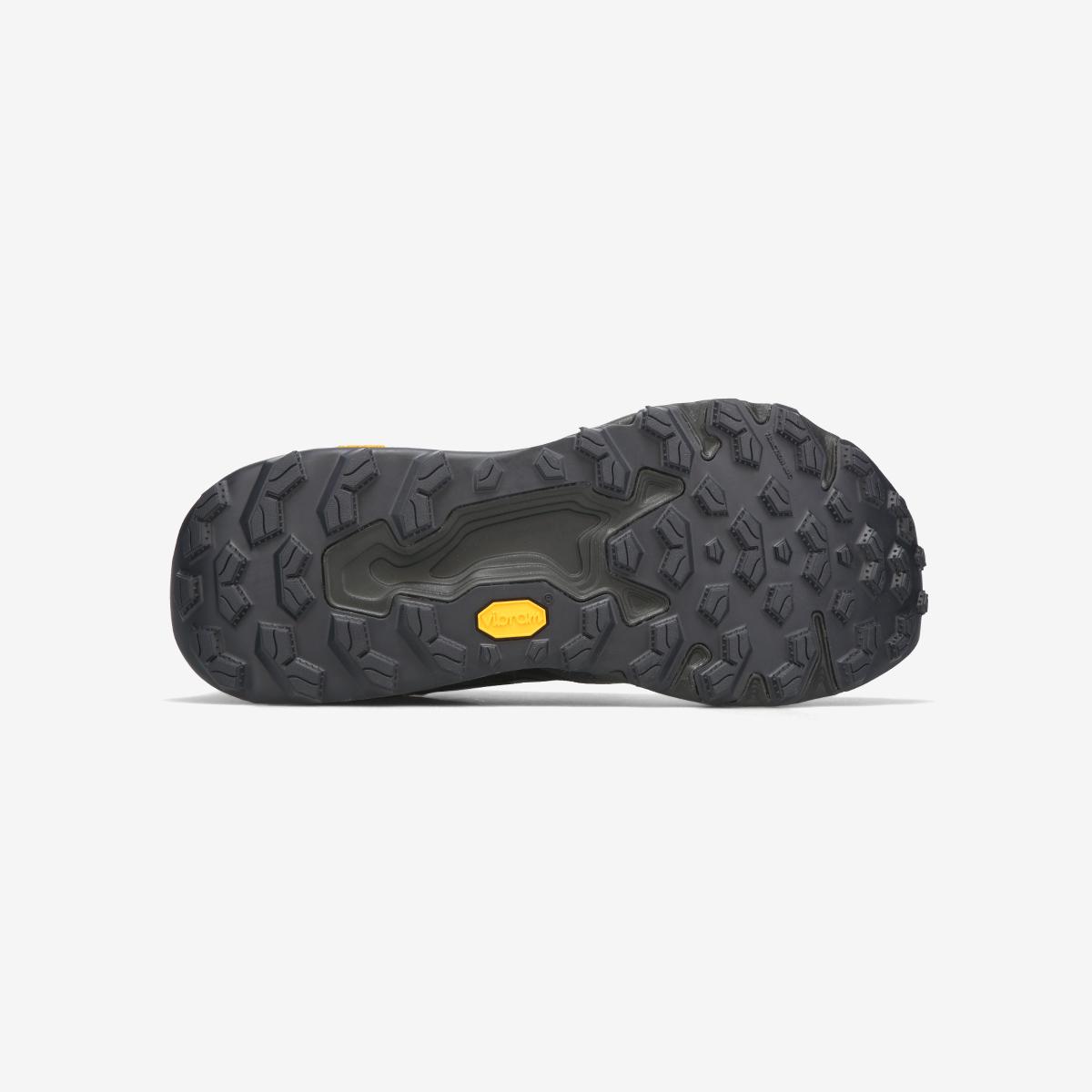 (19)Black