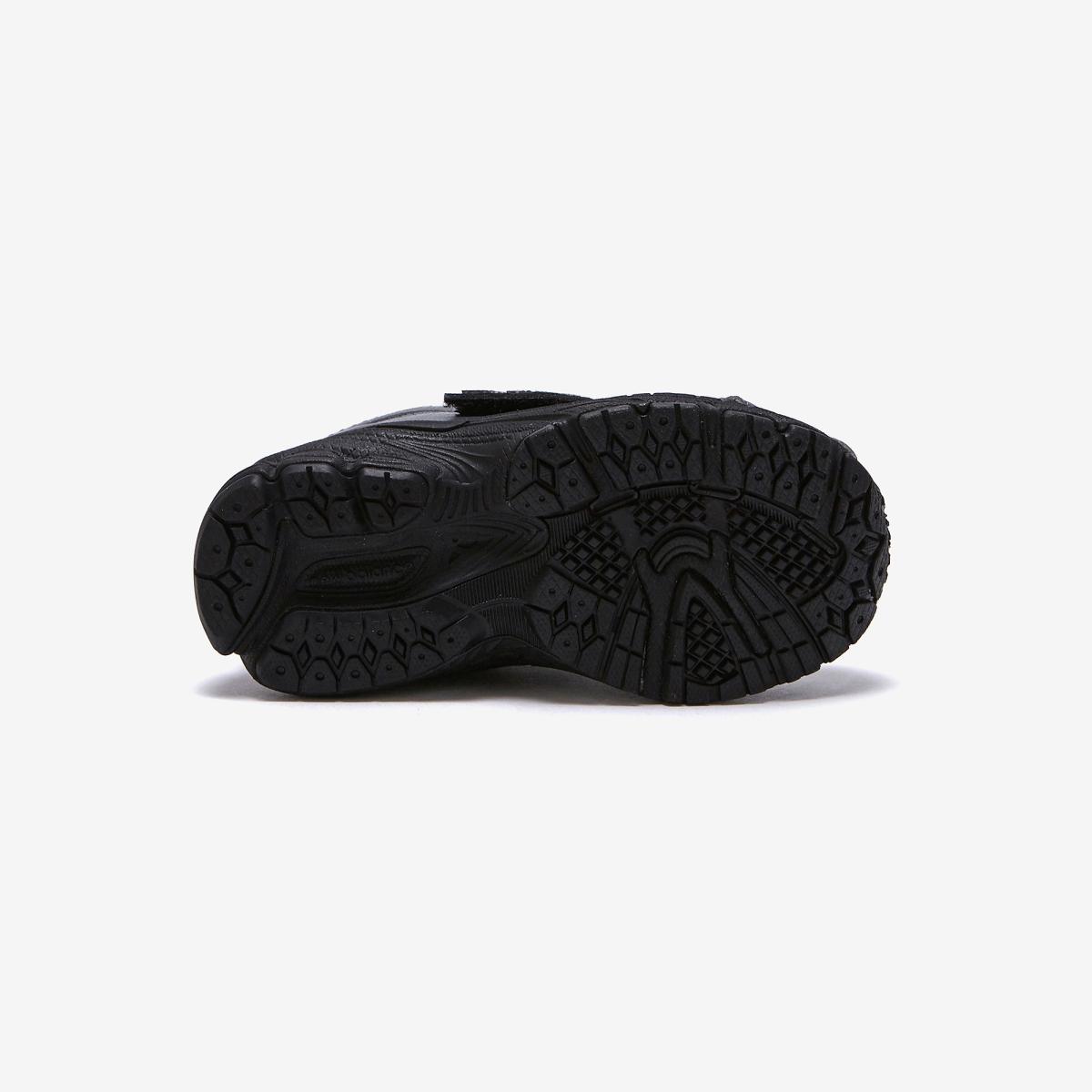 (19)Black