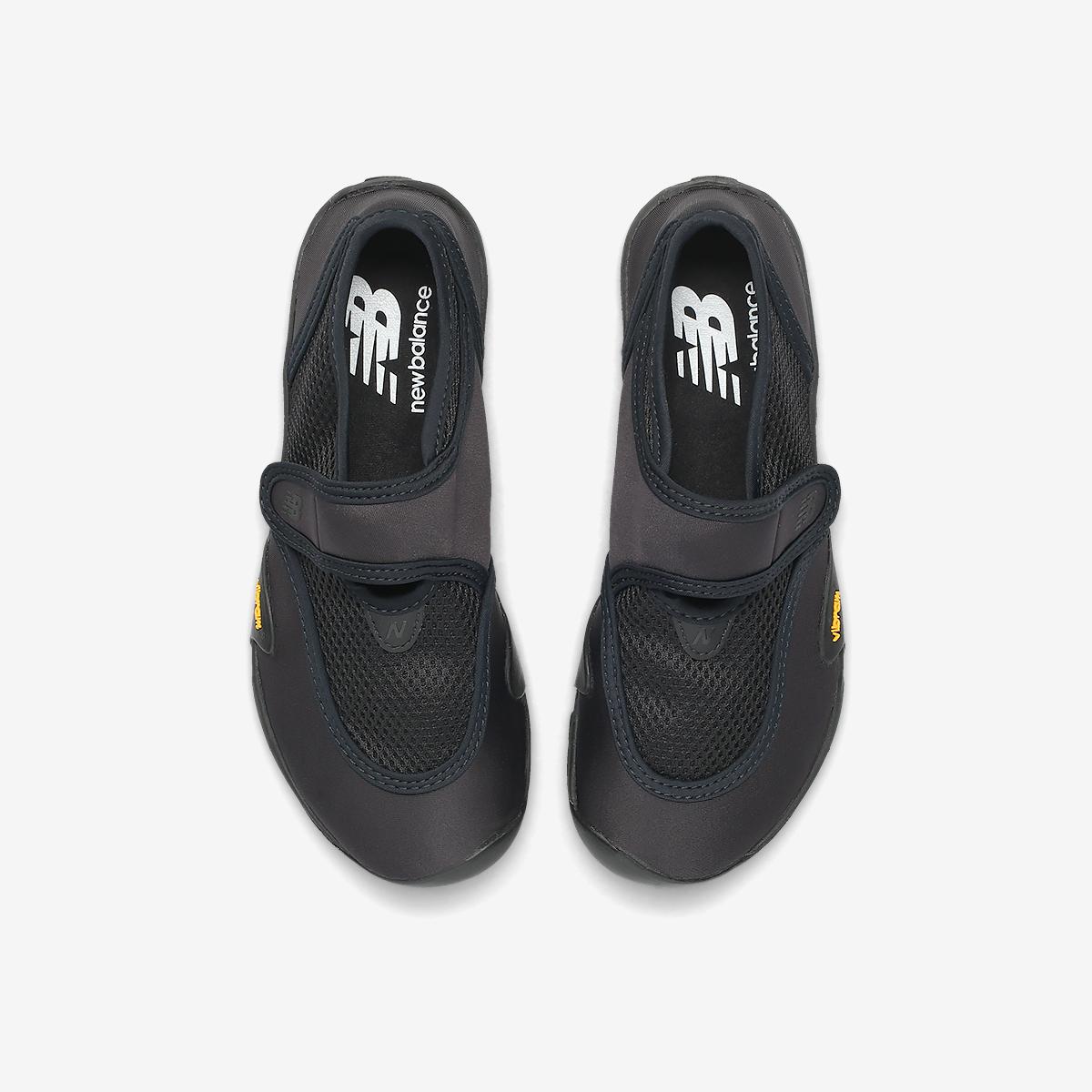 (19)Black