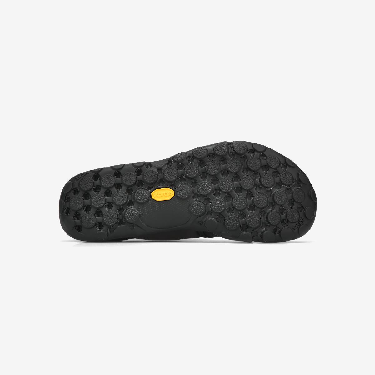 (19)Black