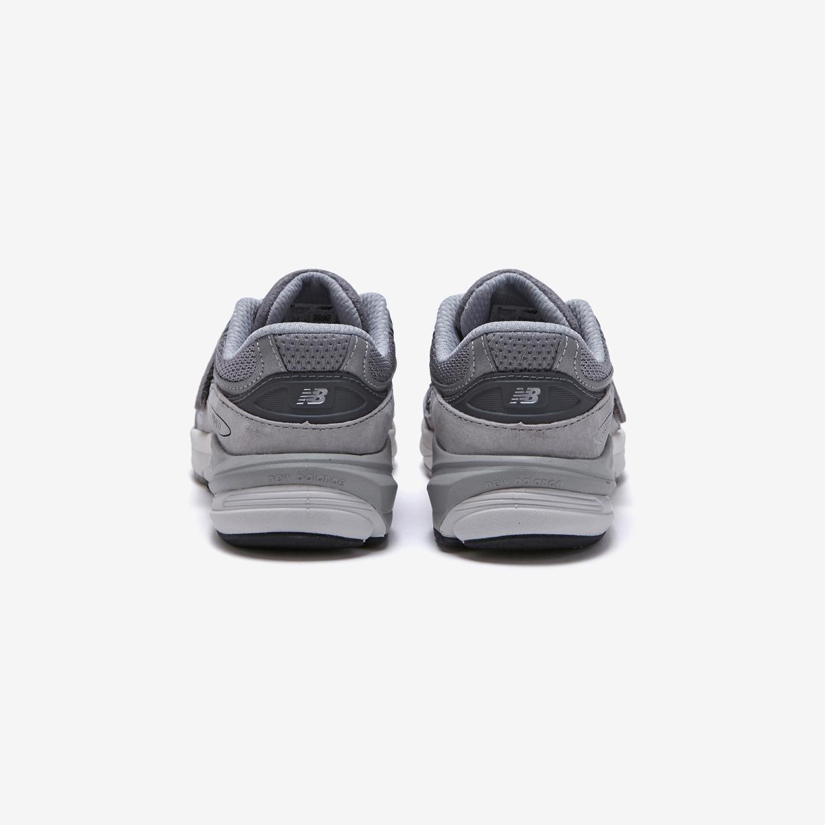 (15)Gray