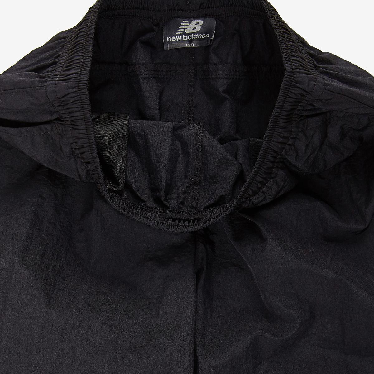 (19)Black