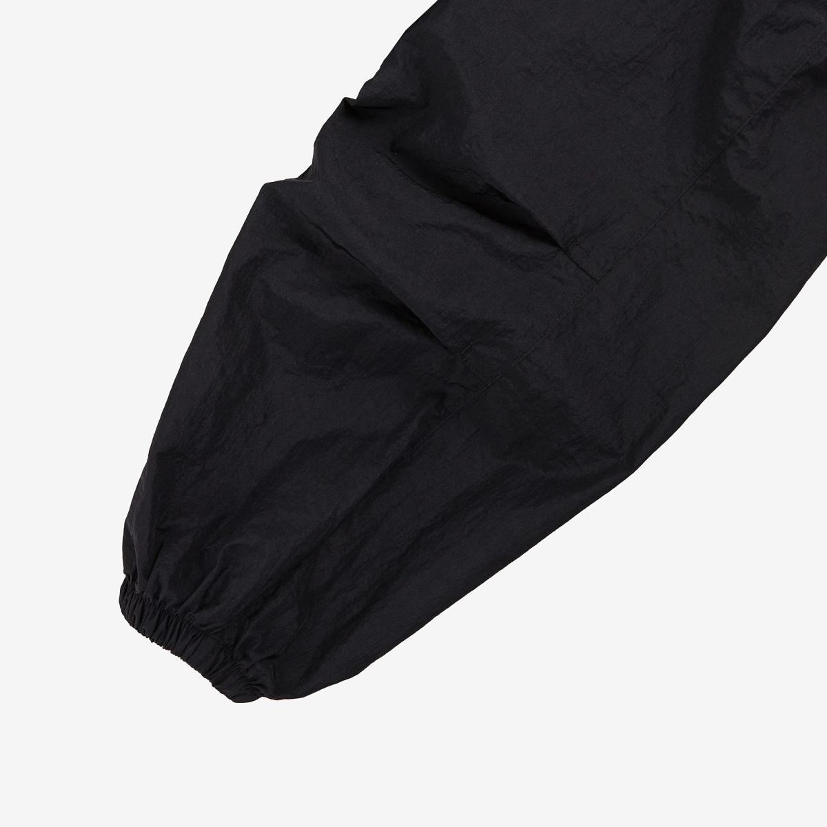 (19)Black