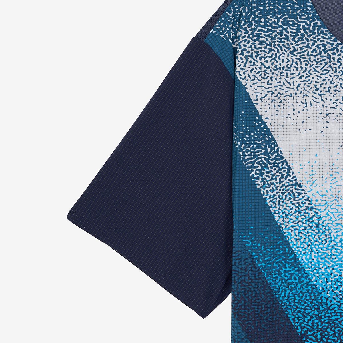 (51)Light Blue