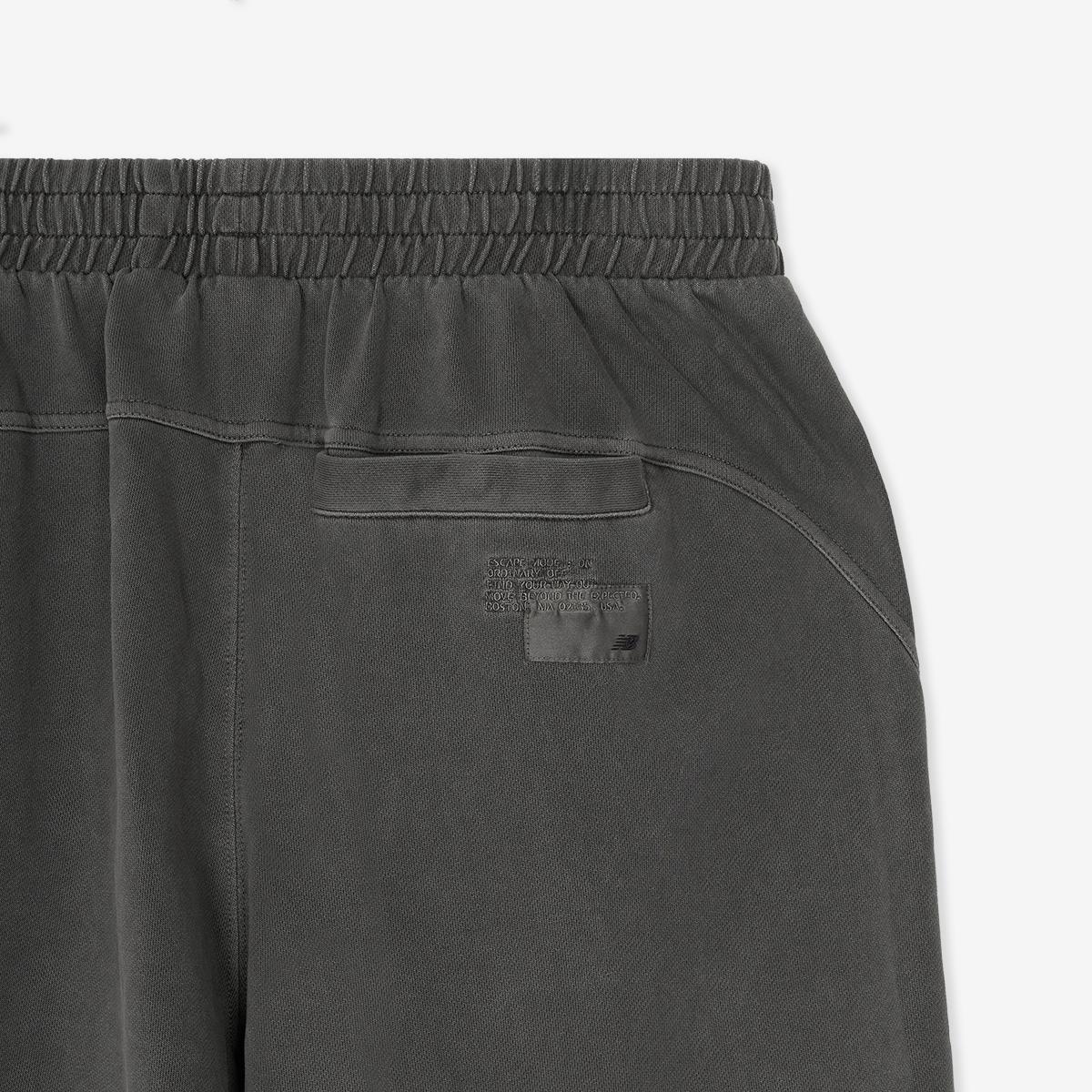 (60)Charcoal