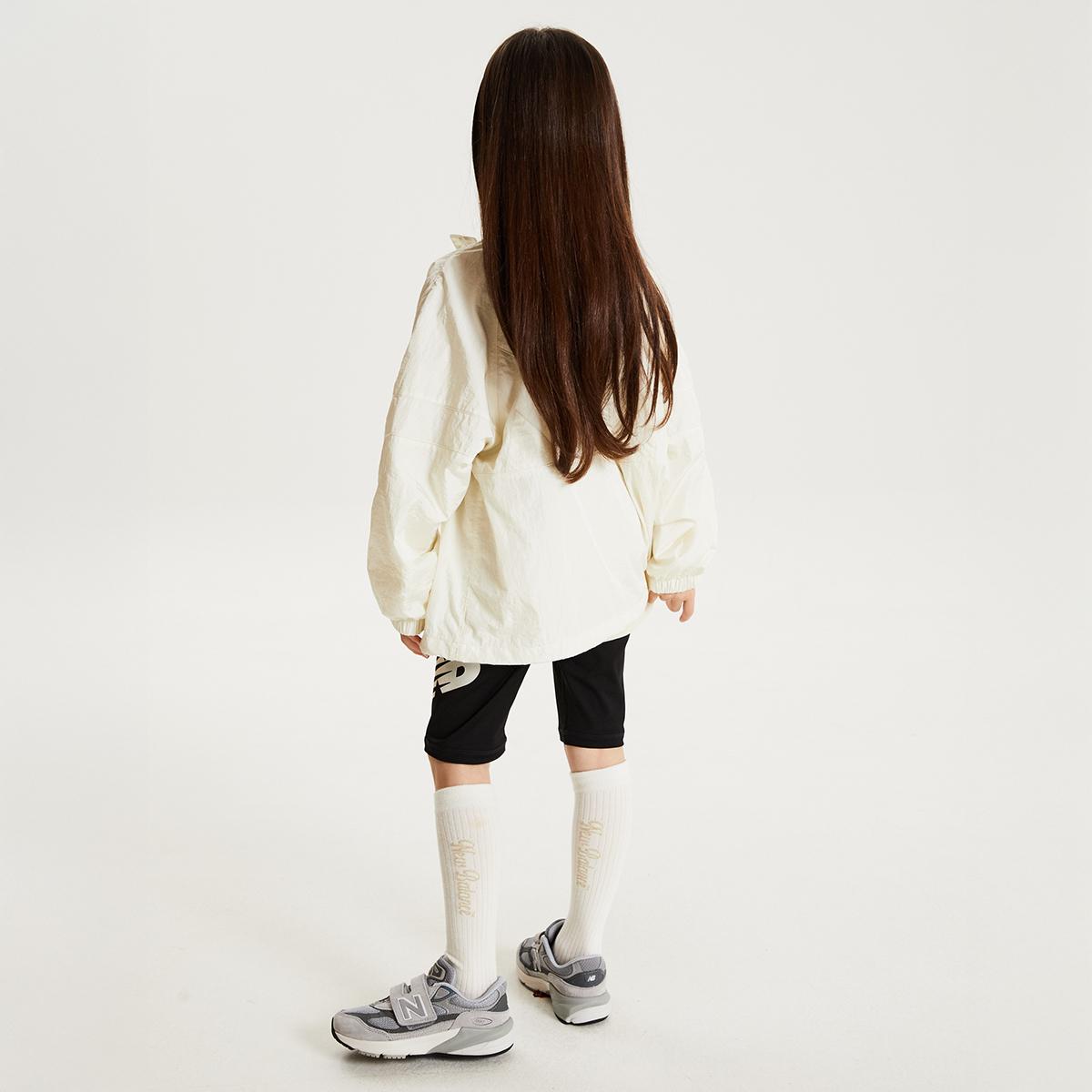 (39)Ivory