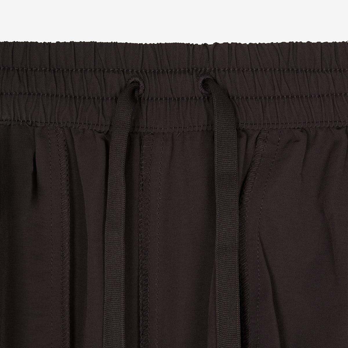 (85)Brown