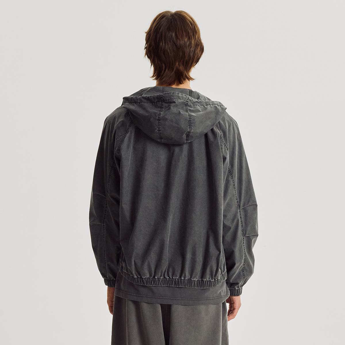 (60)Charcoal