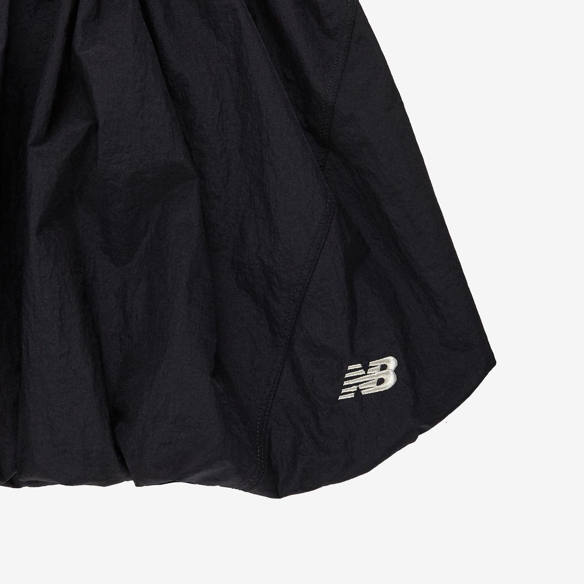 (19)Black
