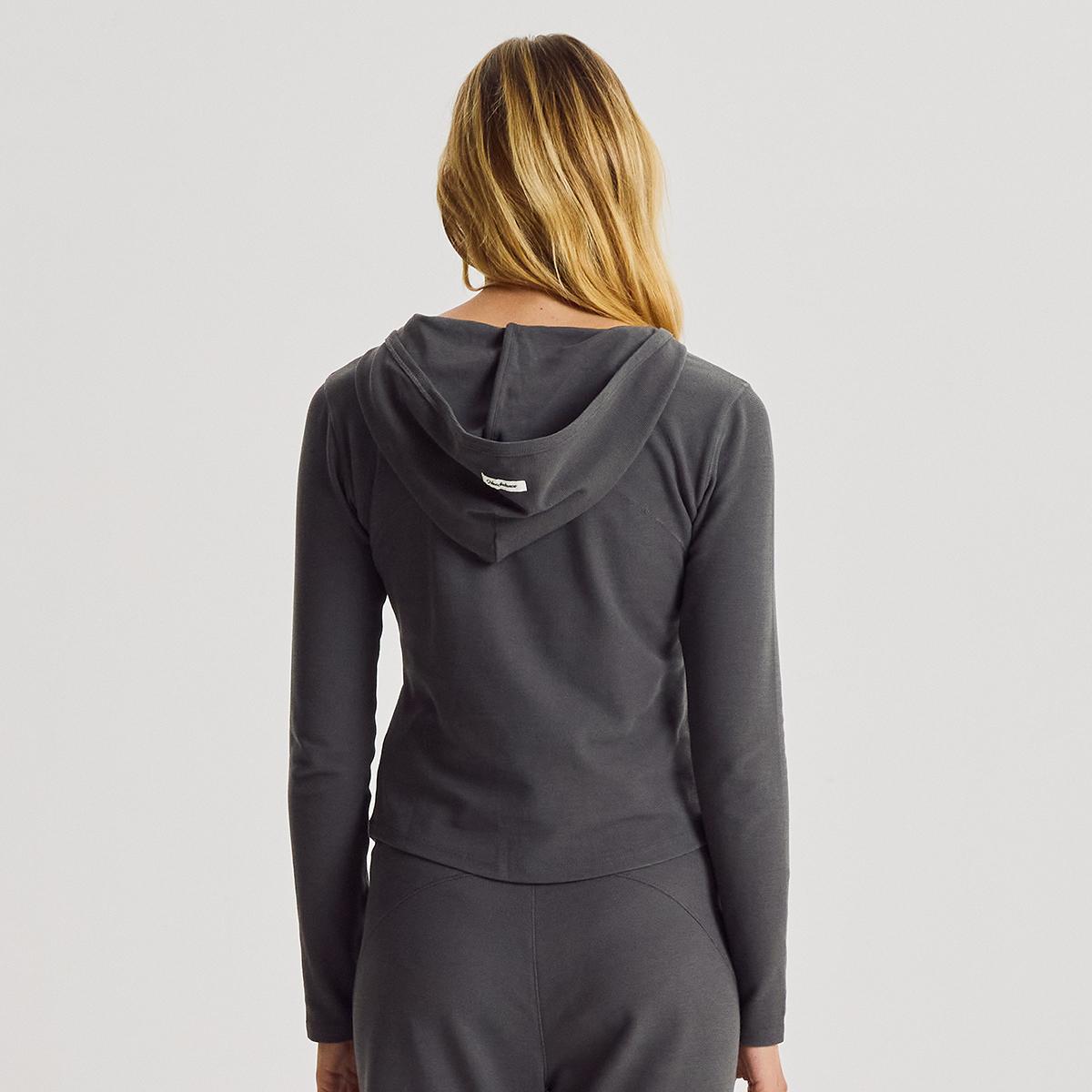 (60)Charcoal