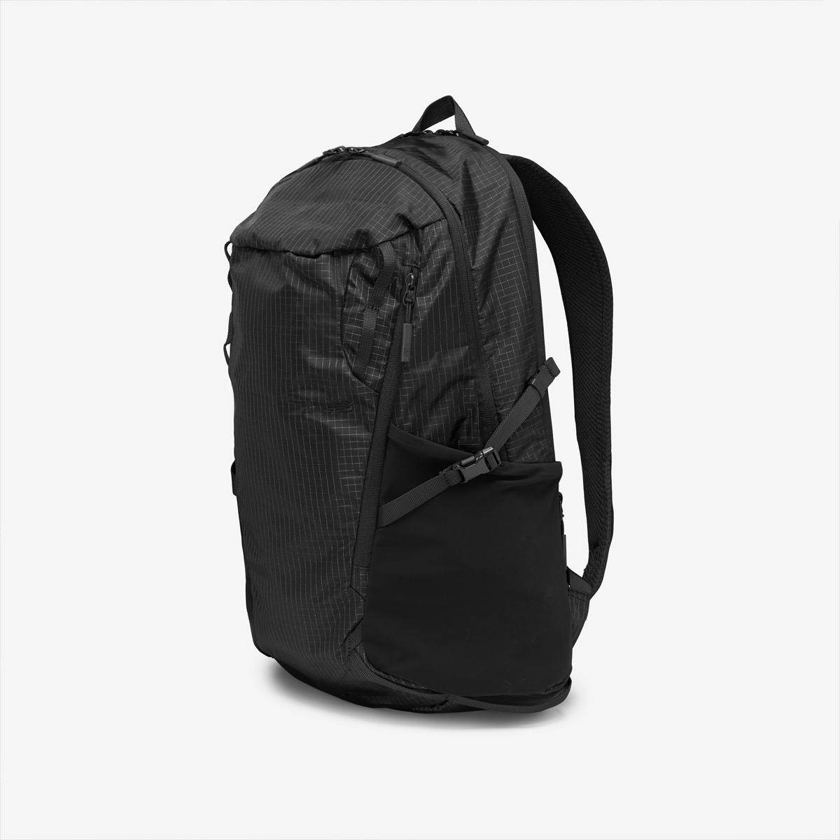 (19)Black