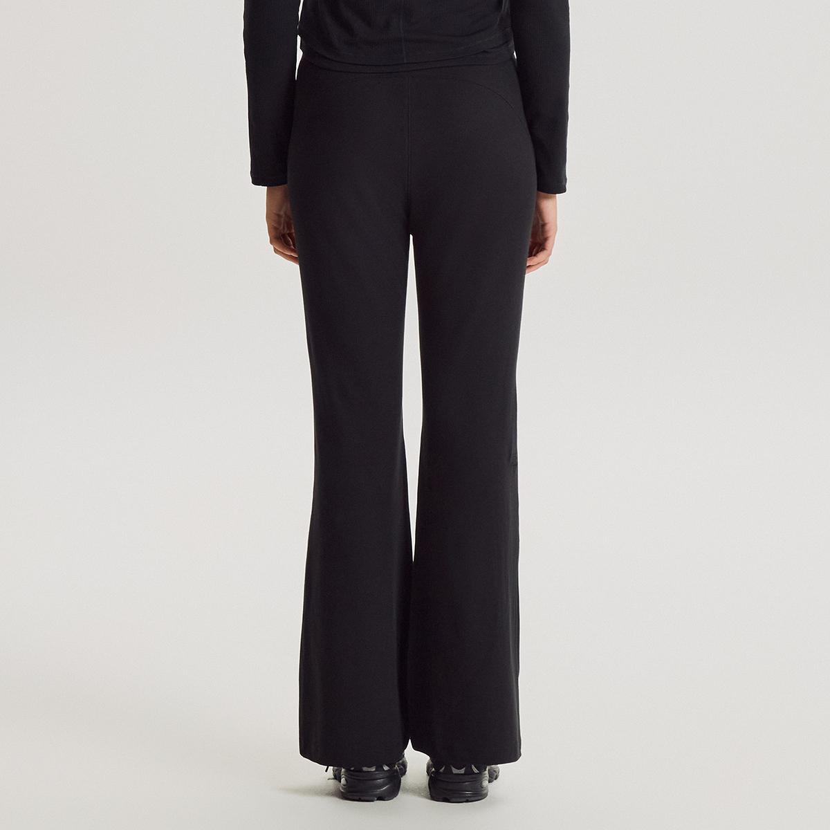 (19)Black