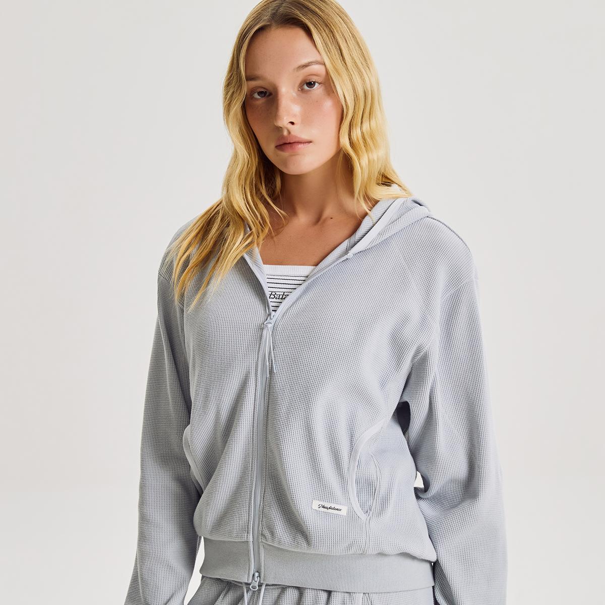(51)Light Blue