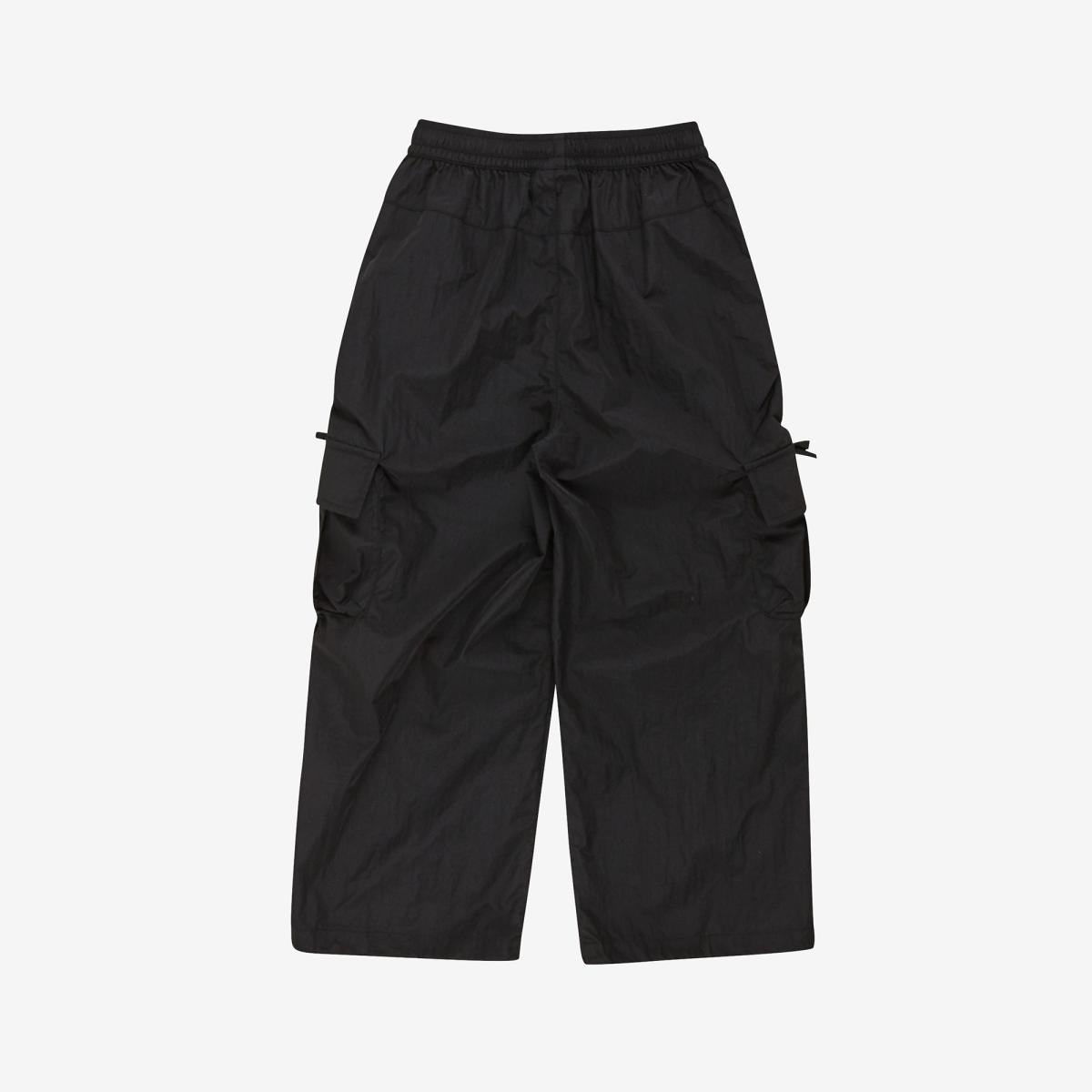 (19)Black