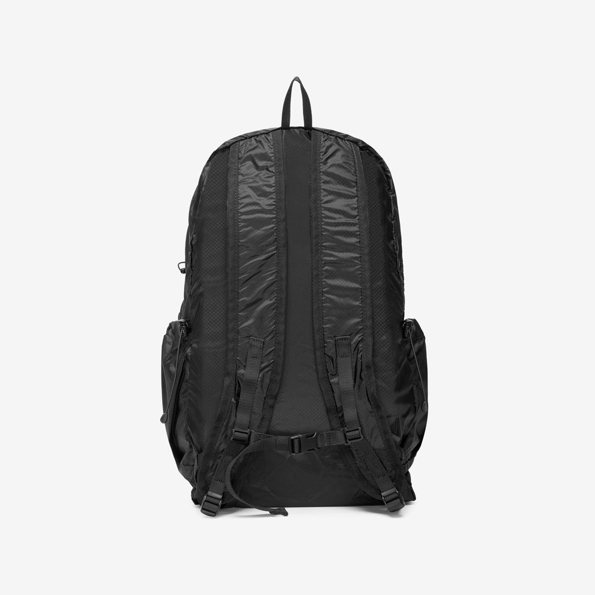 (19)Black