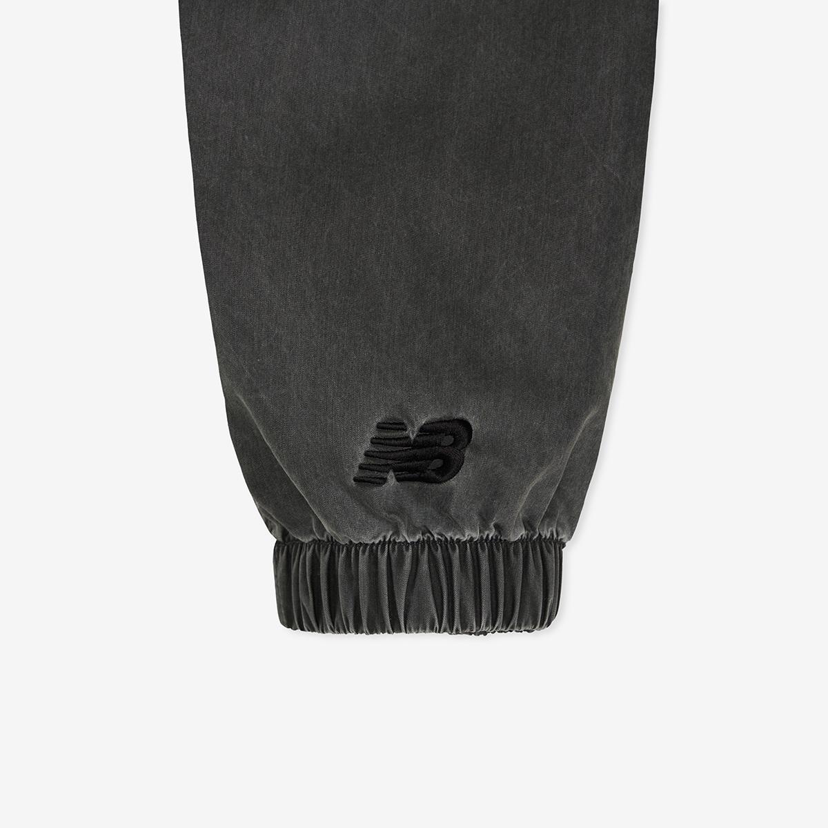 (60)Charcoal