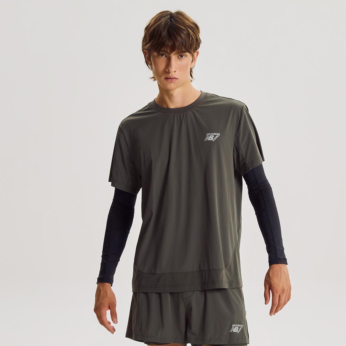 (19)Black