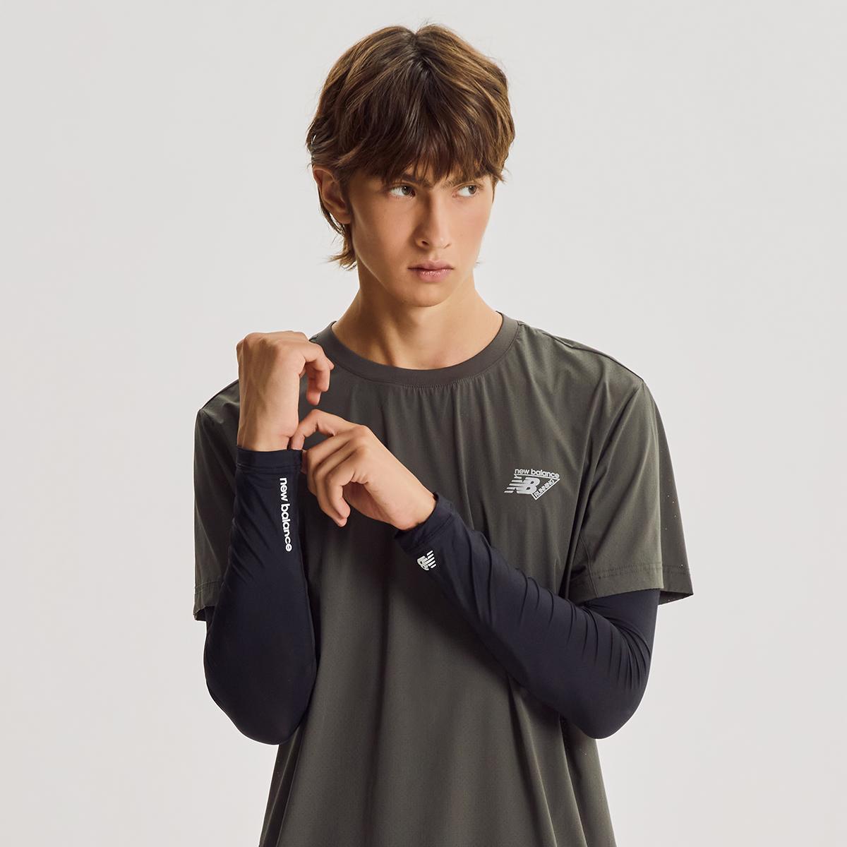 (19)Black
