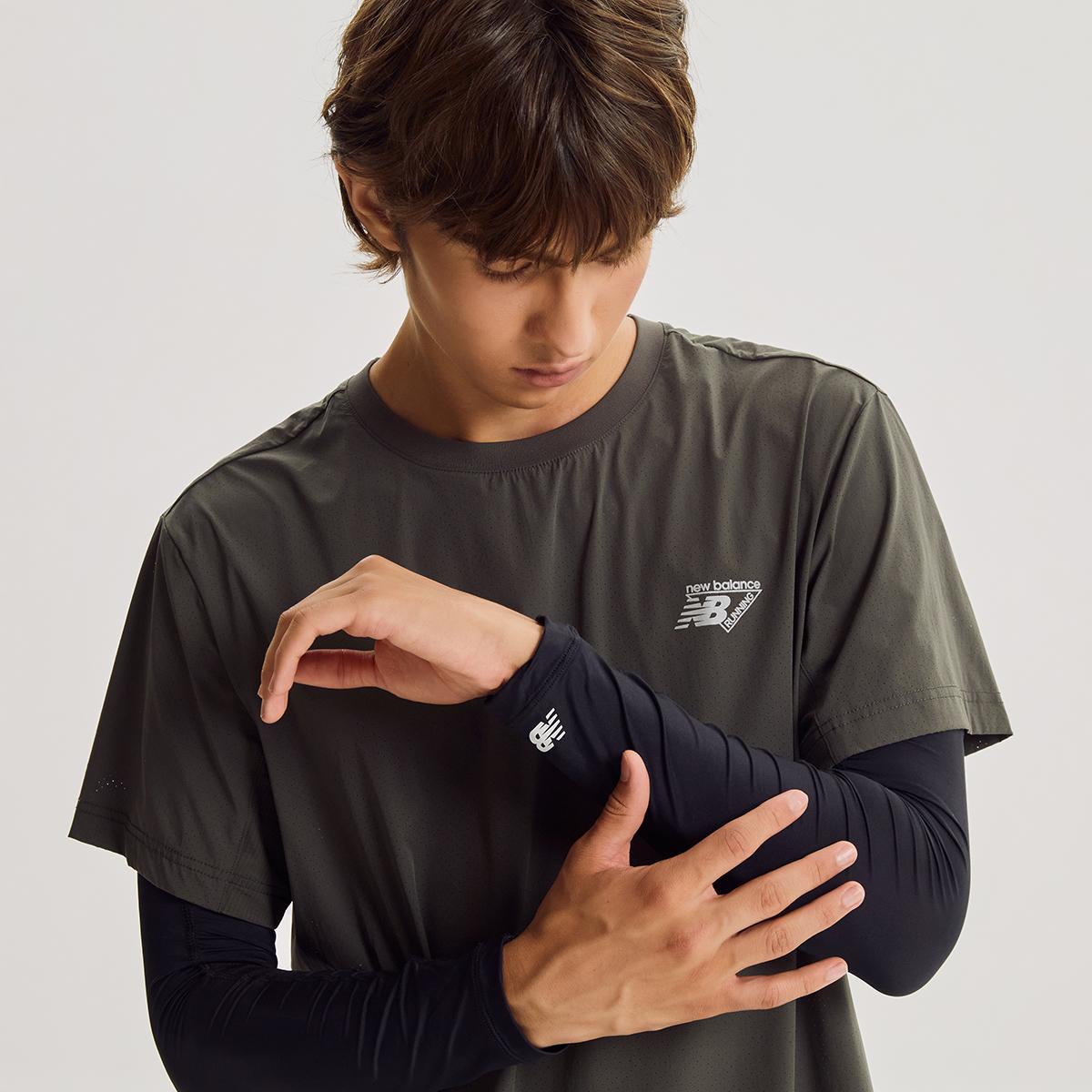 (19)Black