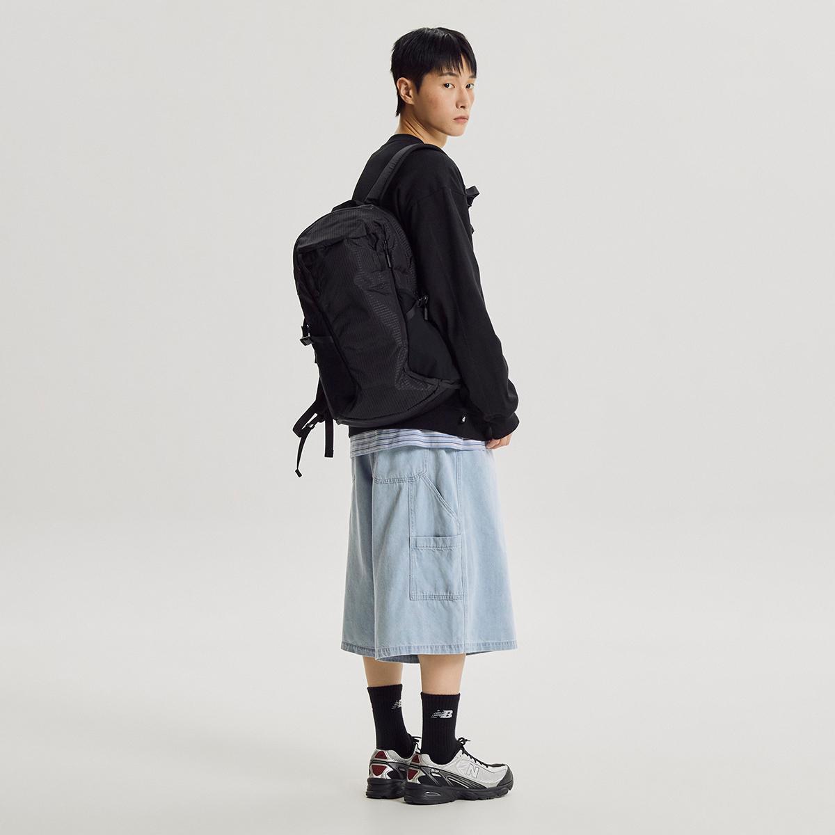 (19)Black