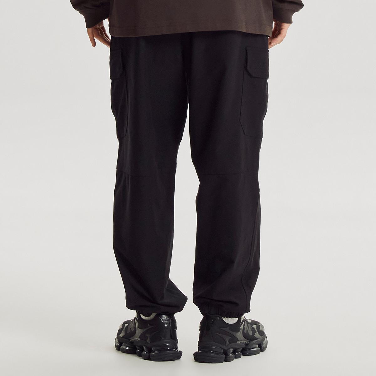 (19)Black