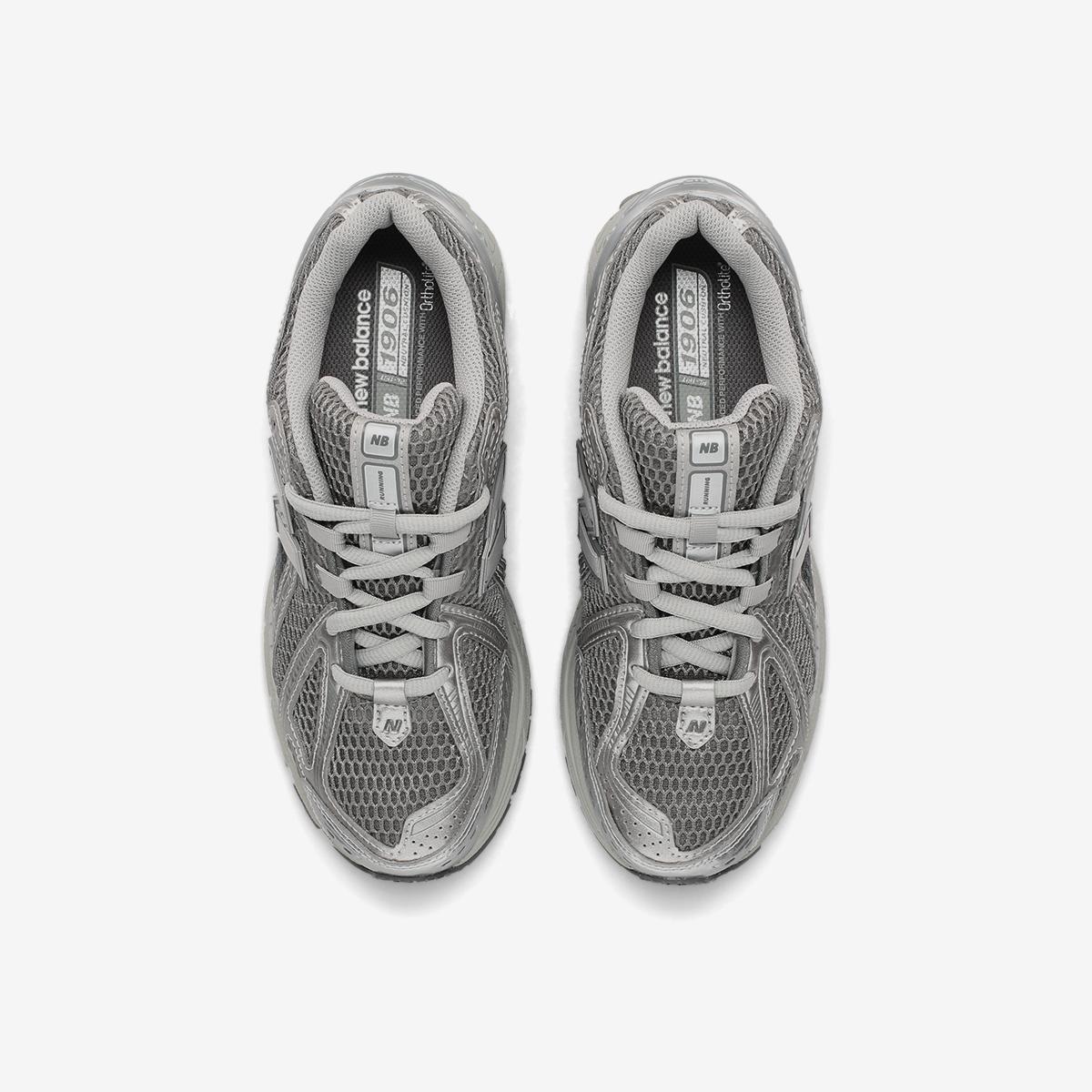 (91)Silver