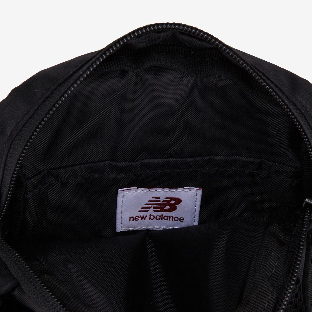 (19)Black
