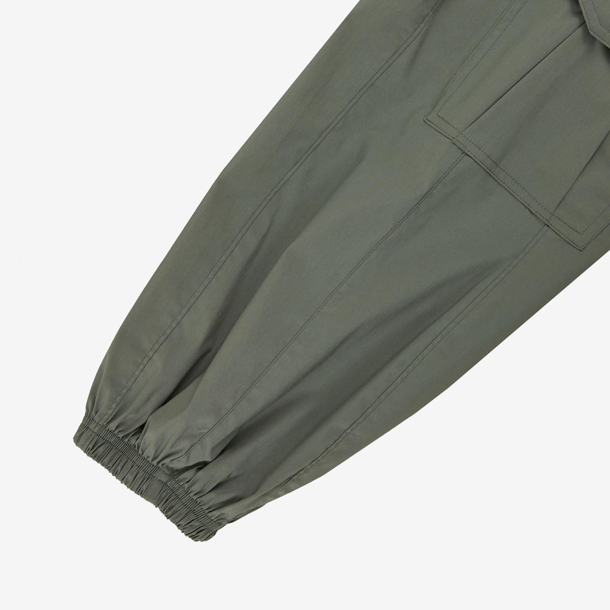 (49)Khaki
