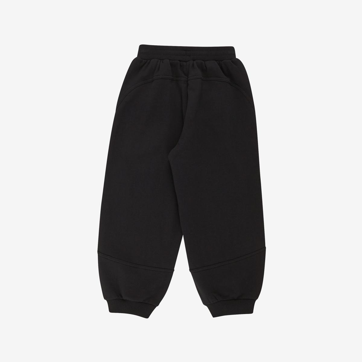 (19)Black
