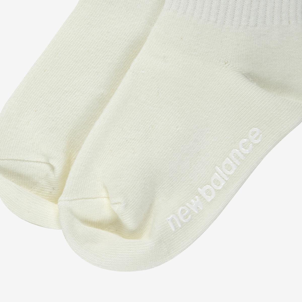 (39)Ivory