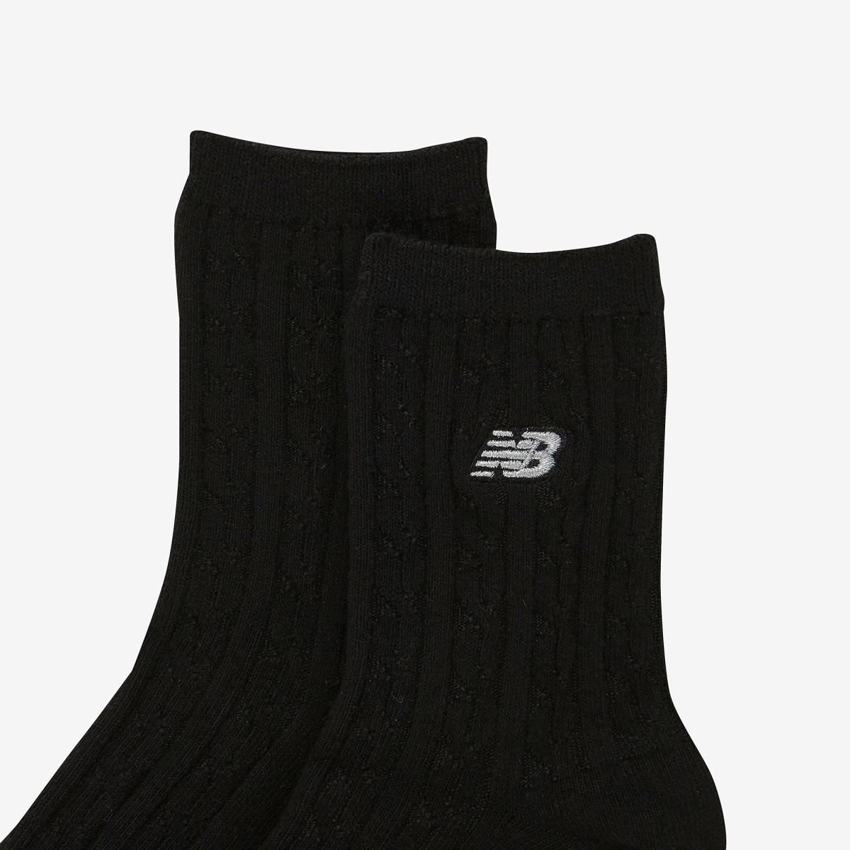 (19)Black